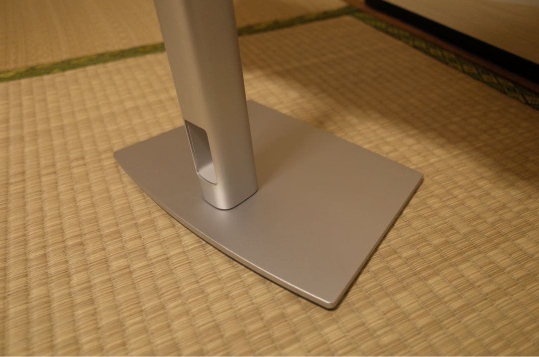 Dell 27 4kモニター U2723QE Type-C PD給電、ハブ機能