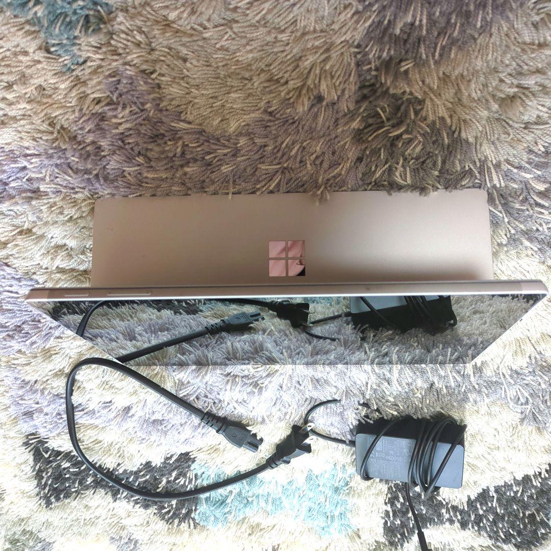 Surface Pro 5 (i5/8G/256G)本体+ ACアダプタ付