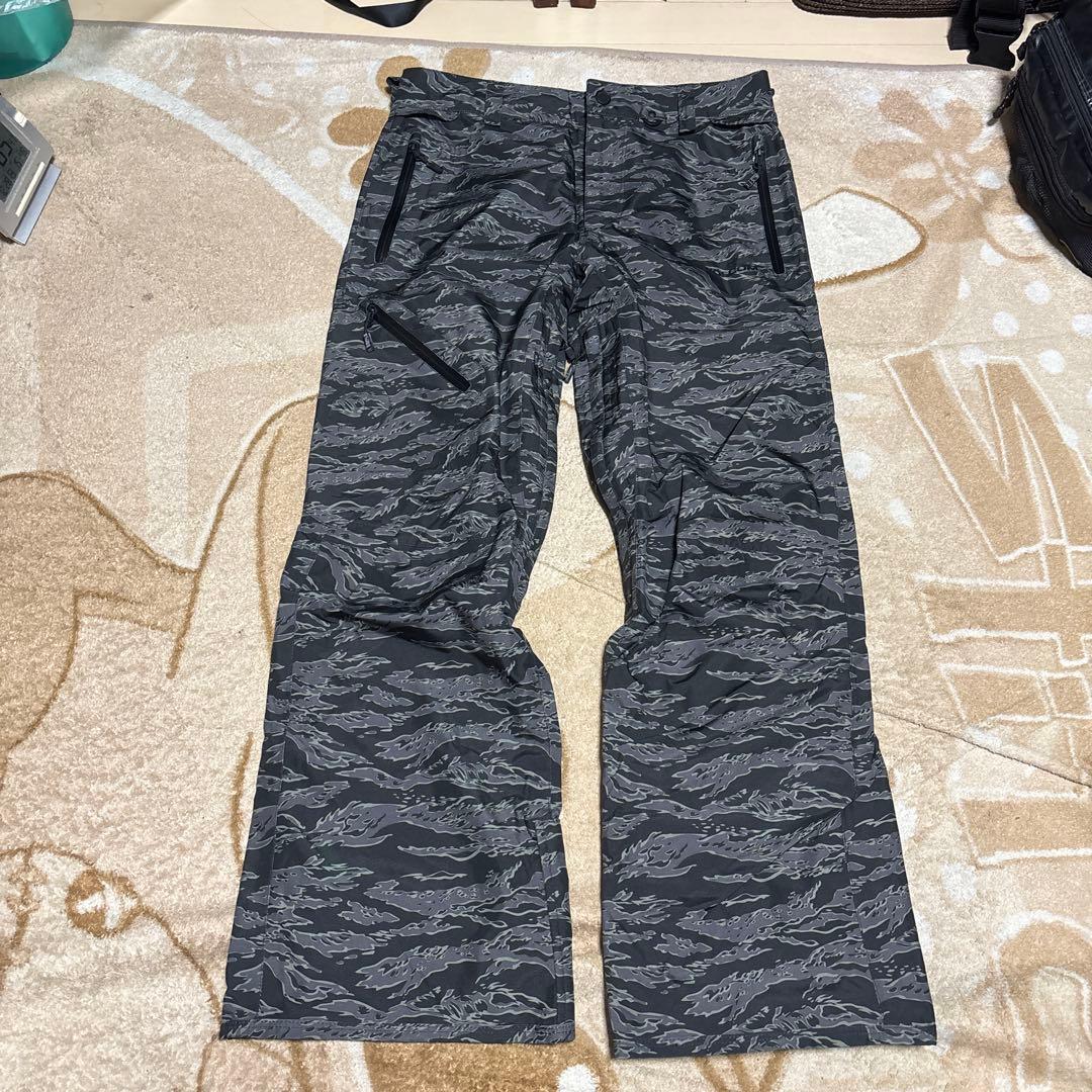 VOLCOM ボルコム　GORE-TEX スノーボードパンツ　メンズM