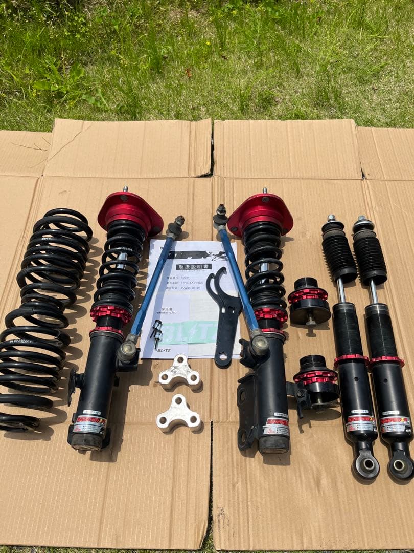 30プリウス 車高調BLITZ ZZR ジャンク