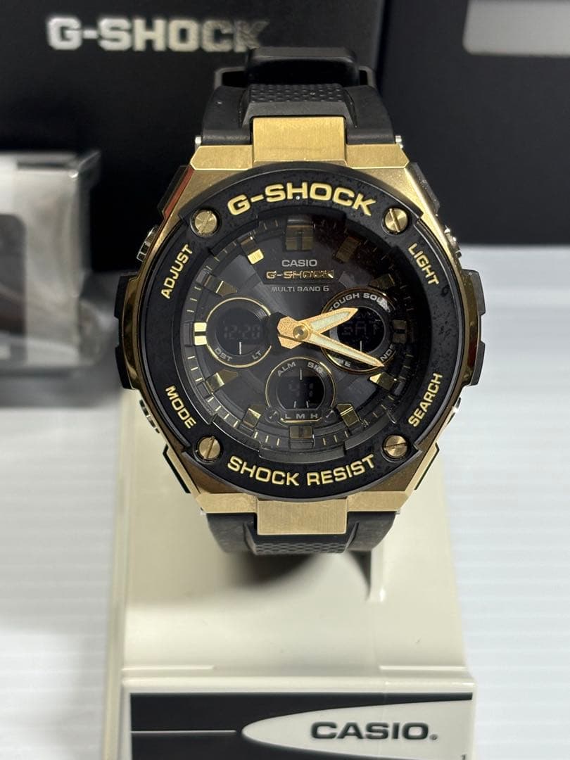 美品・取説・箱付❗️CASIO・G-SHOCK・GSTーW300G・電波ソーラー