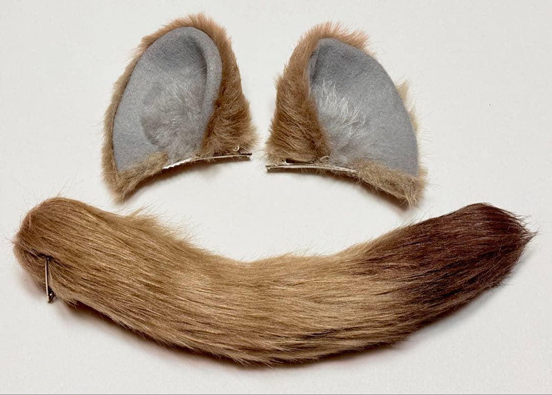 ラギー・ブッチ 耳 尻尾 獣耳 コスプレ ツイステ ケモ耳 即納品 ㉓