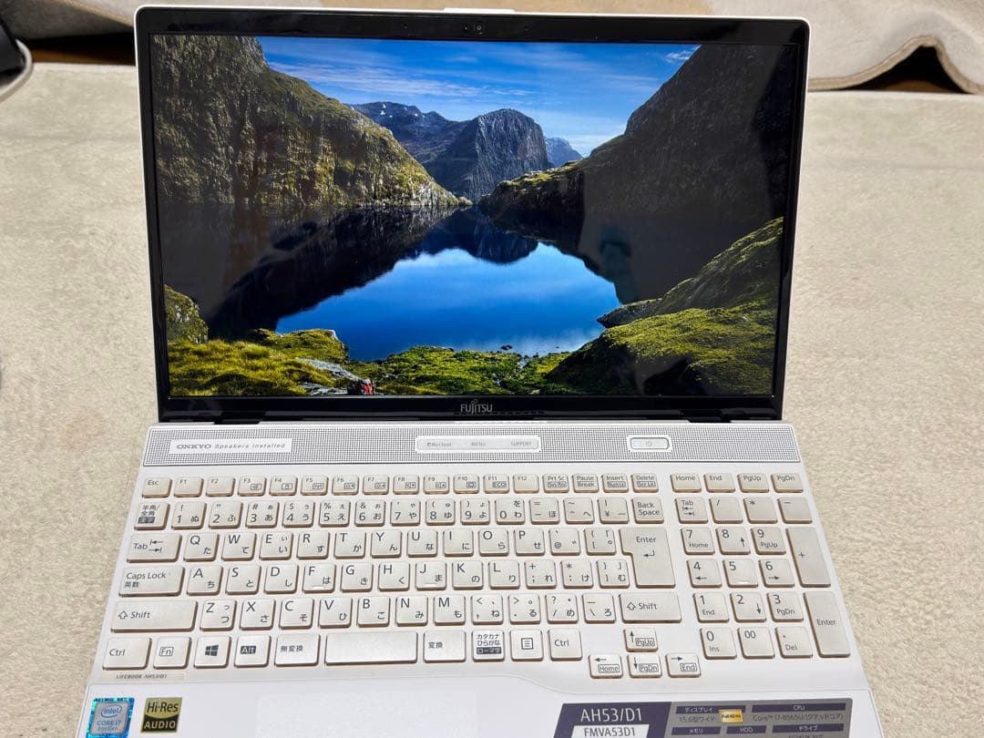 富士通 LIFEBOOK AH53/D1 FMVA53D1 8GB/1TB