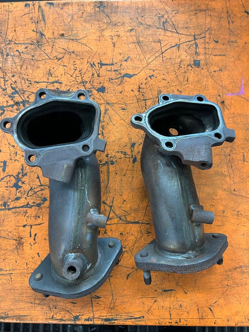 BNR34 純正タービンアウトレットパイプ