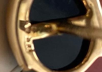 マウイダイバーズ　ラペルピン　黒珊瑚