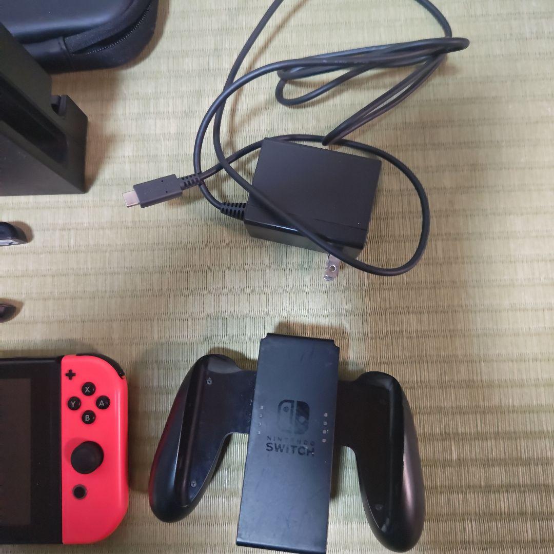 ジャンク　Nintendo Switch ネオンブルー/レッド 本体