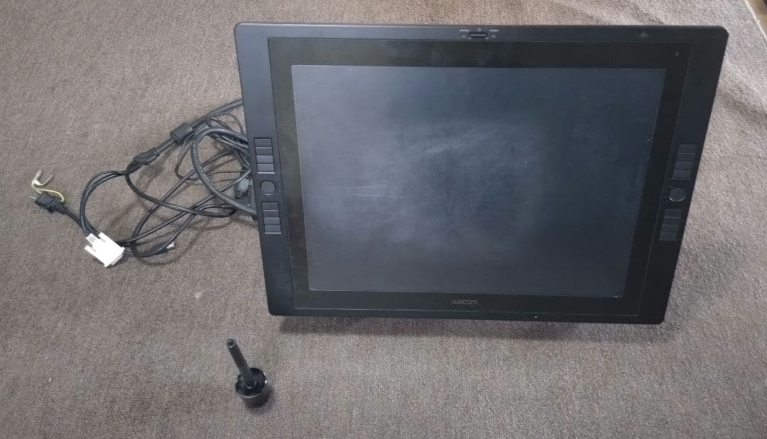 液タブ・ペンタブ WACOM Cintiq 21UXDTK-2100