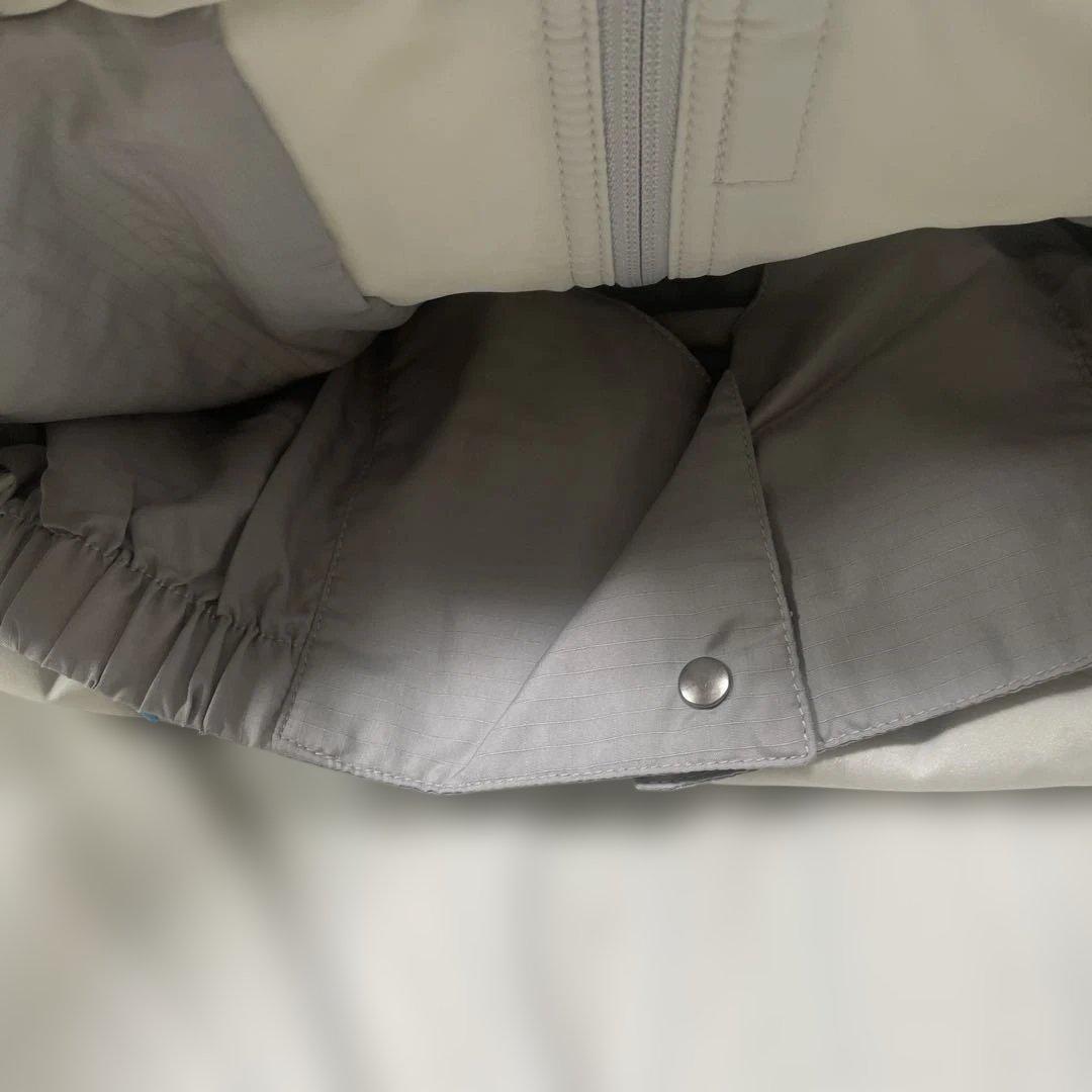 一回使用　フェニックス　レディースMスノーボードウェア　スキーウェア