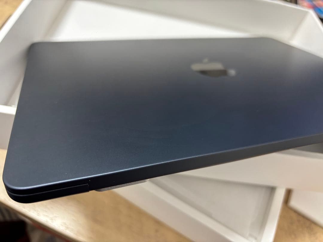 MacBook Air M3 メモリ8 G 256G 超極上　バッテリー100%