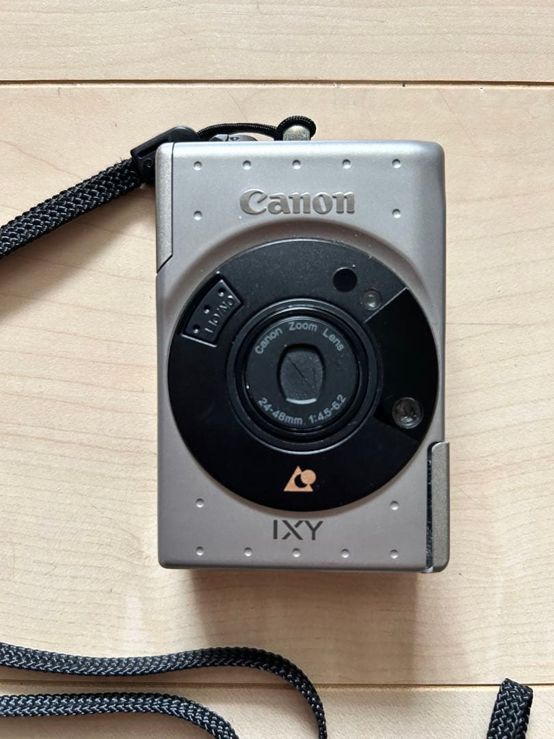 Canon IXY デジタルカメラ キヤノン