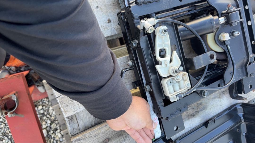 ふそう　ファイター　シートダンパー　エアシート