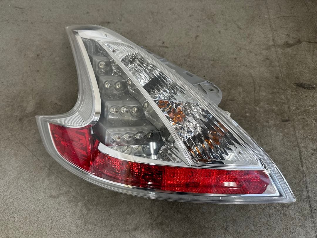 Z34 純正オプション　クリアテールレンズ　テールライト