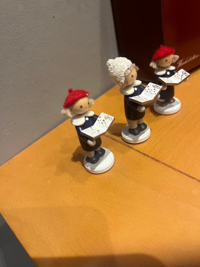 フラーデ工房　flade ドイツ　木製　聖歌隊　ザイフェン