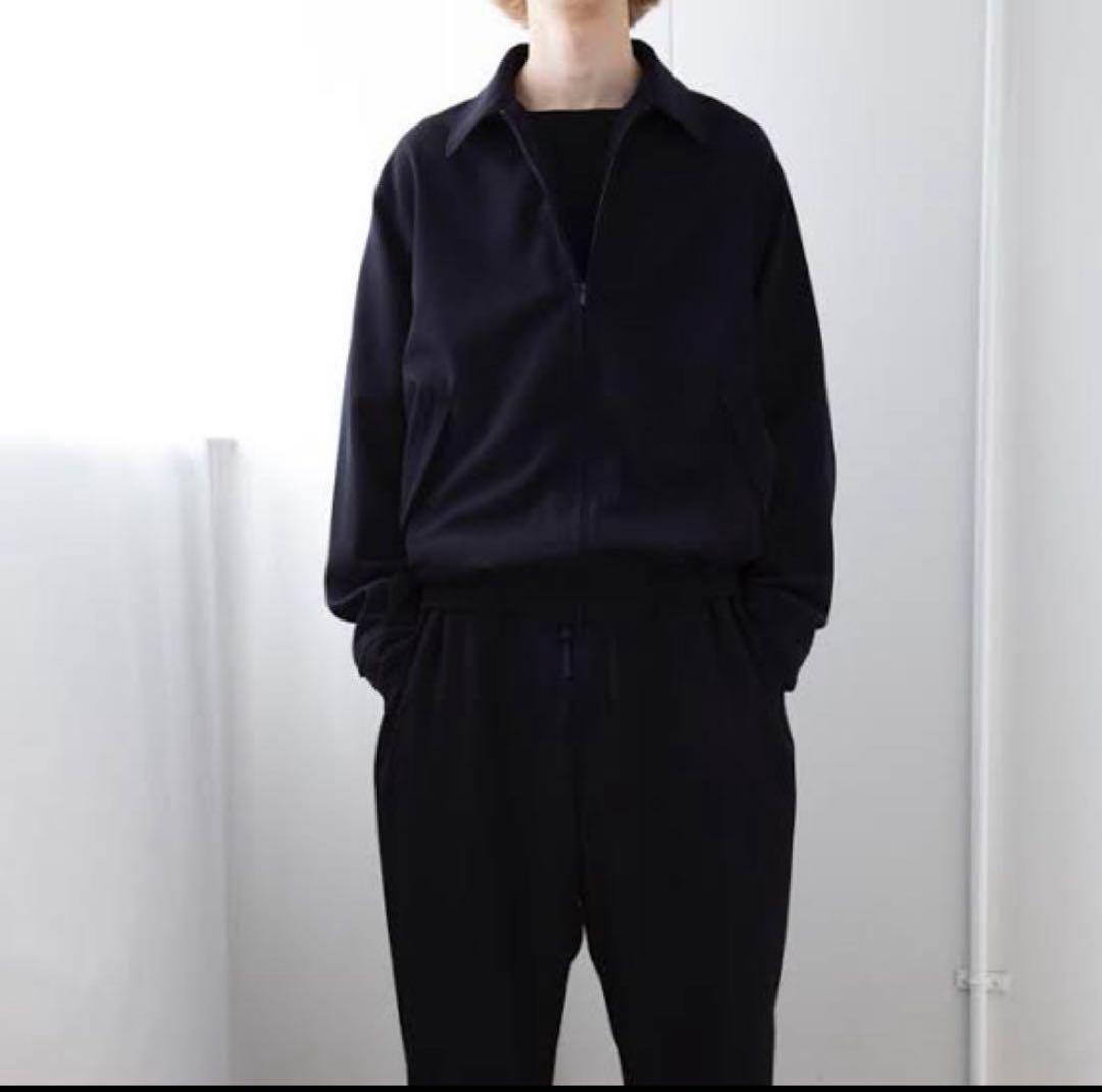 comoli ウールギャバスイングトップ