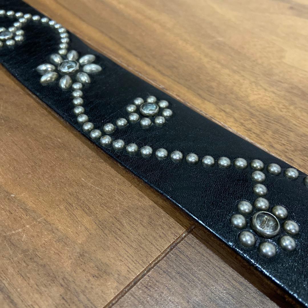 HTC フラワースタッズ クリアストーン ブラックレザーベルト 34inch
