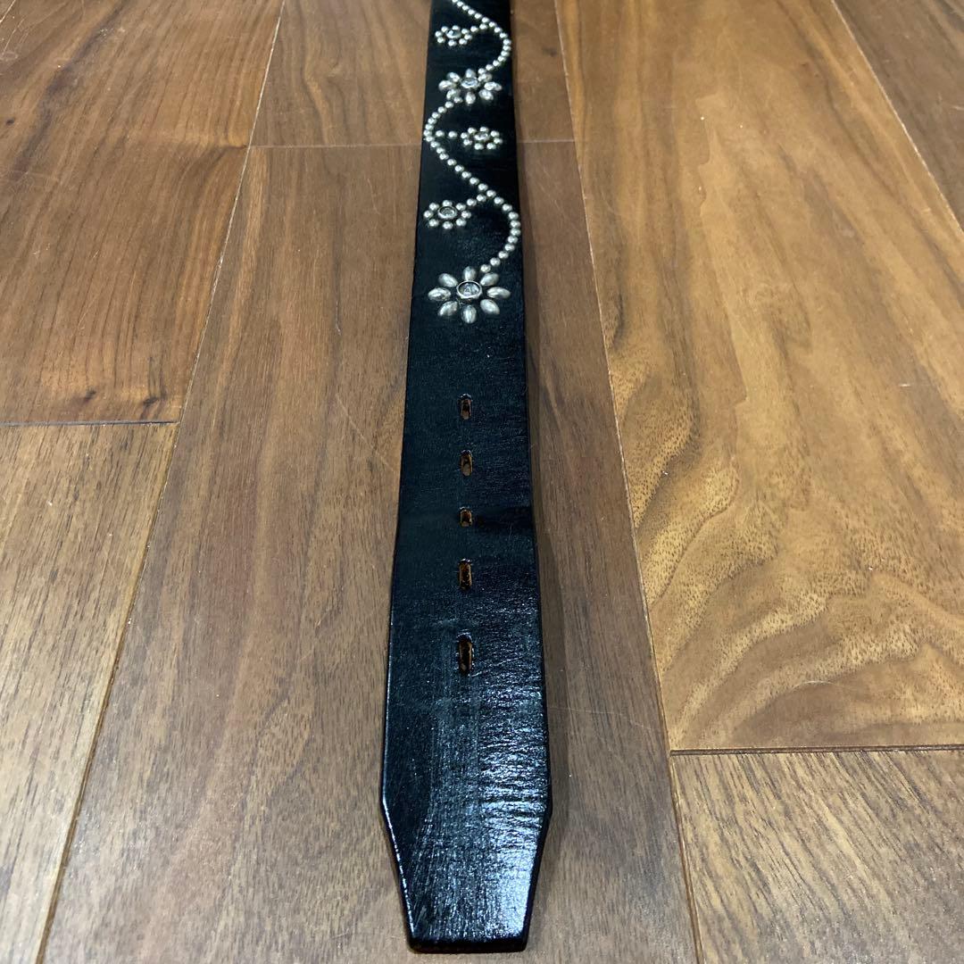 HTC フラワースタッズ クリアストーン ブラックレザーベルト 34inch