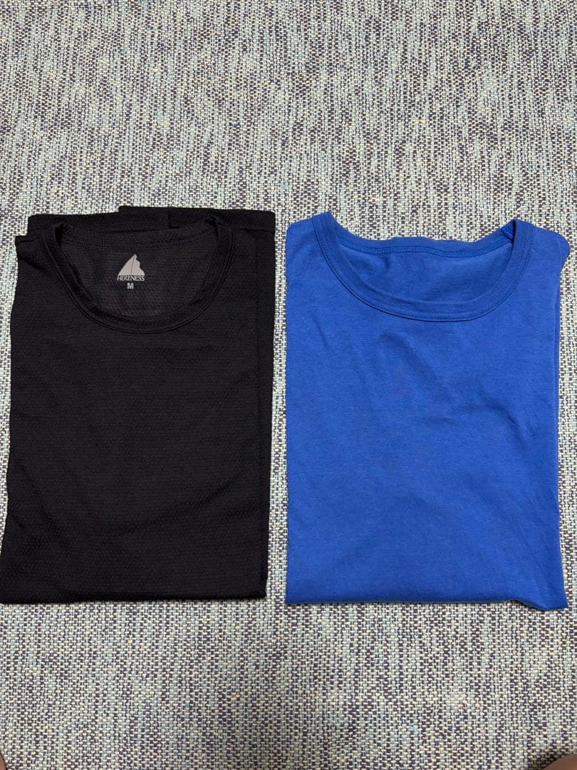 HERENESSヒアネス／Tシャツ 2枚SET