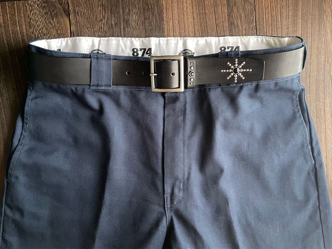 オーダー品　ディッキーズ874専用スタッズベルト　牛ヌメ　シルバー