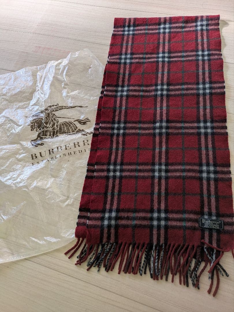 新品未使用品Burberry's 100%カシミヤ マフラー 赤