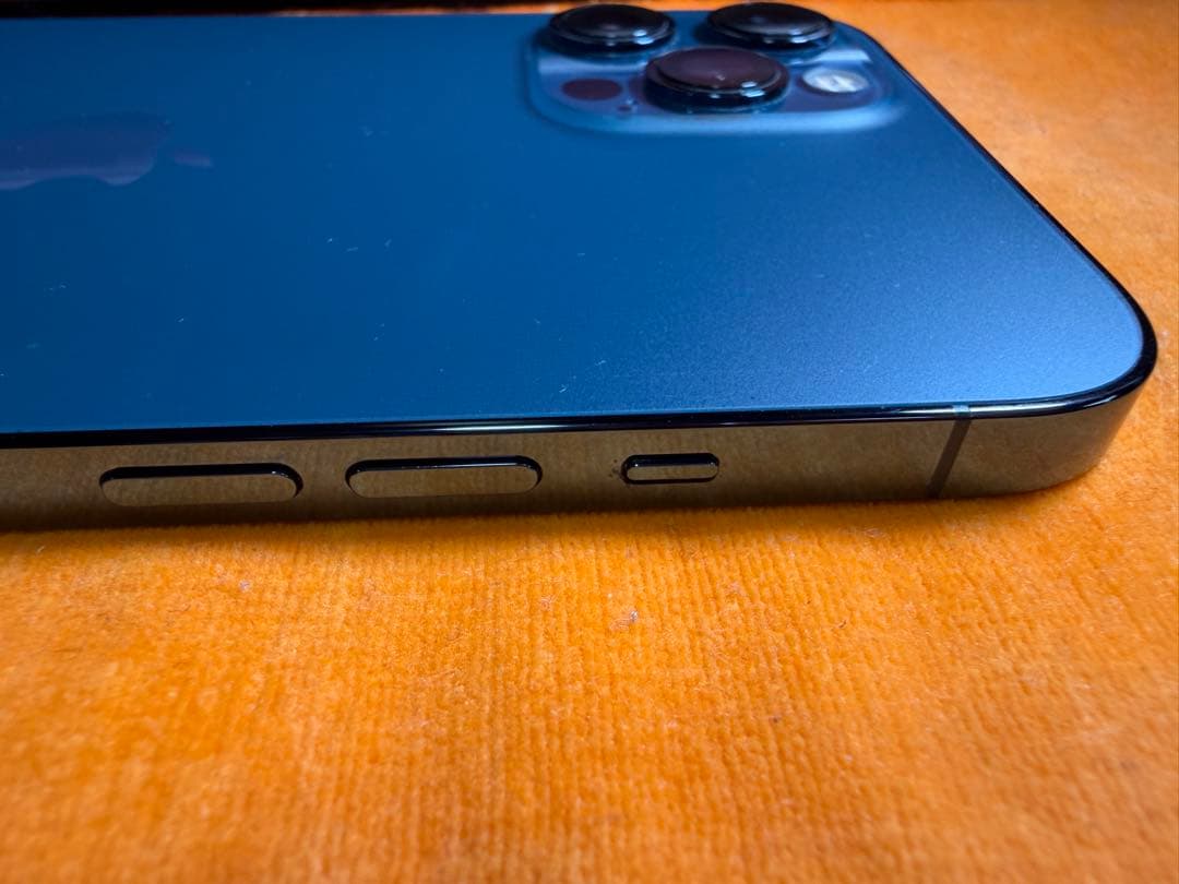 iPhone 12 Pro Max 512GB SIMロック解除済み