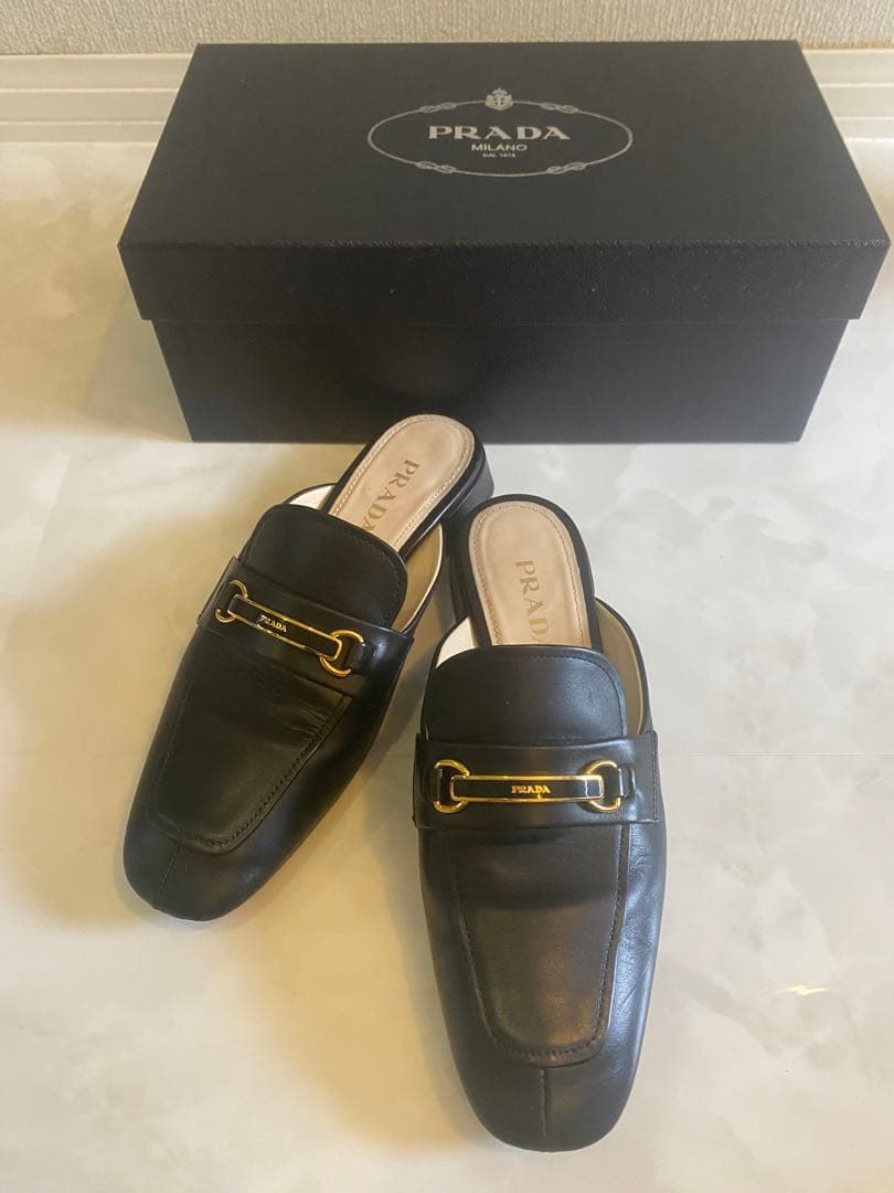 PRADA ブラック ミュール 低ヒール