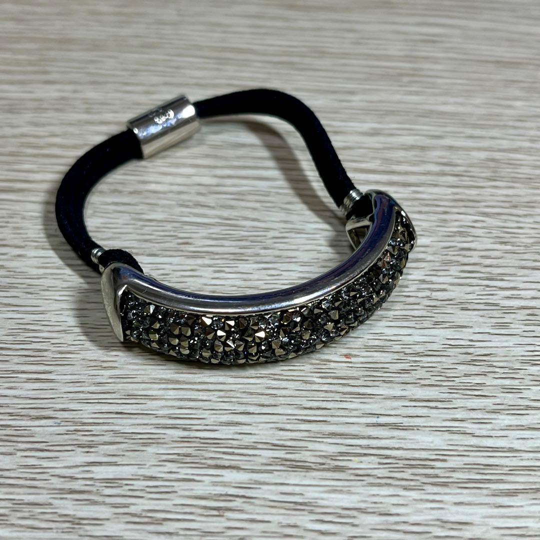 コンプレックスビズ　クラッシーポニー　シルバー×ブラック