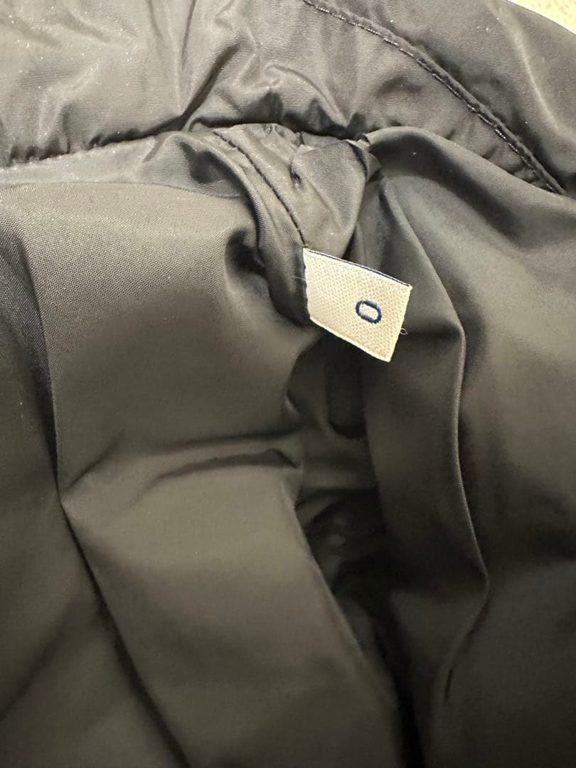 Moncler 黒ダウンジャケット