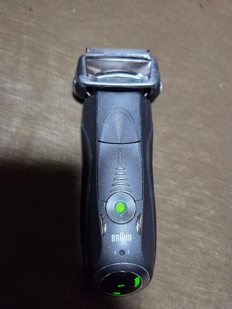 【中古品】Braun Series 7 シェーバー 7855s 箱、説明書付き