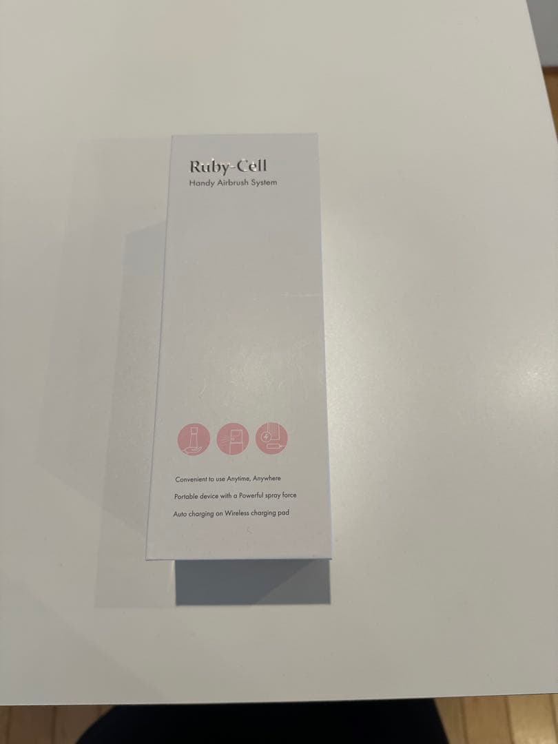 シャネル　Ruby-Cell ハンディ美顔器