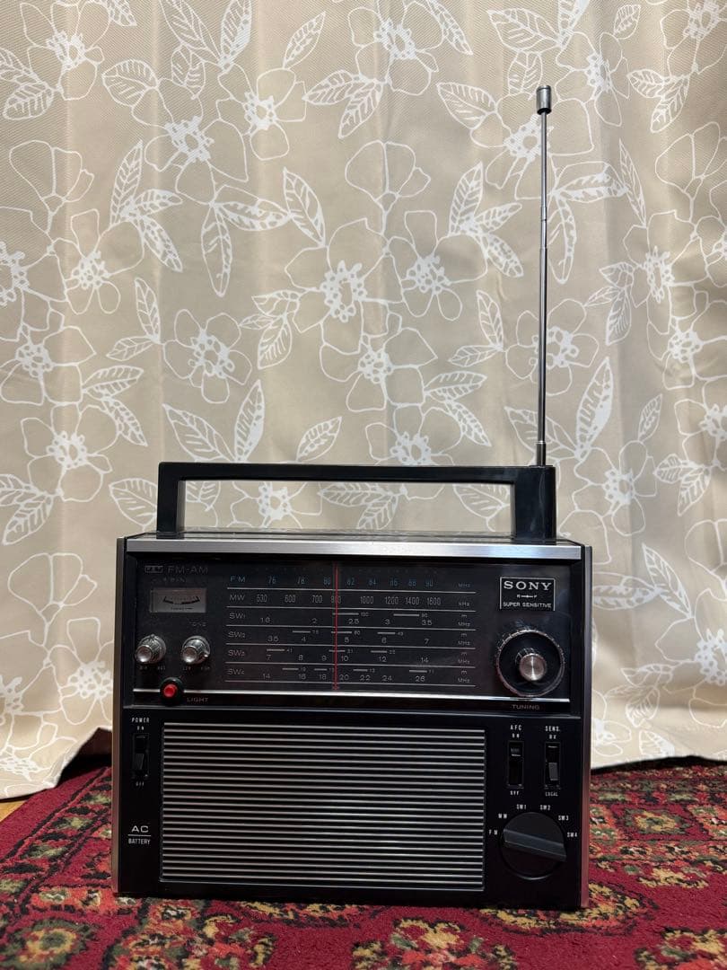 SONY TFM-2000F ポータブルラジオ