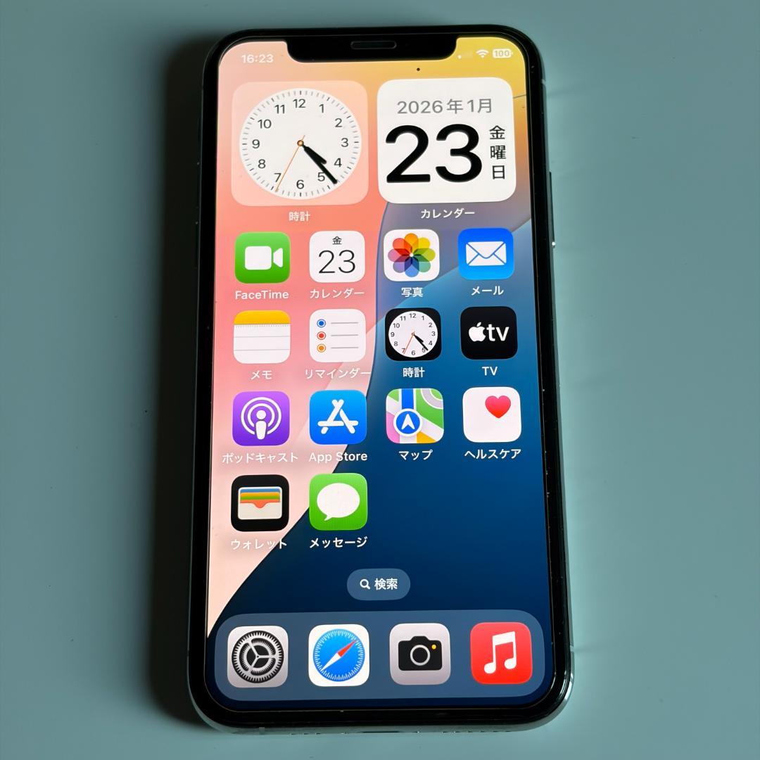 iPhone Xs 64GB シルバー SIMロック解除済み