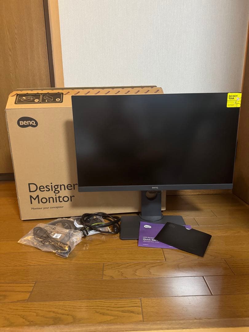 【ほぼ新品】ベンキューBenQ PD2705Q デザイナー向けモニター27インチ