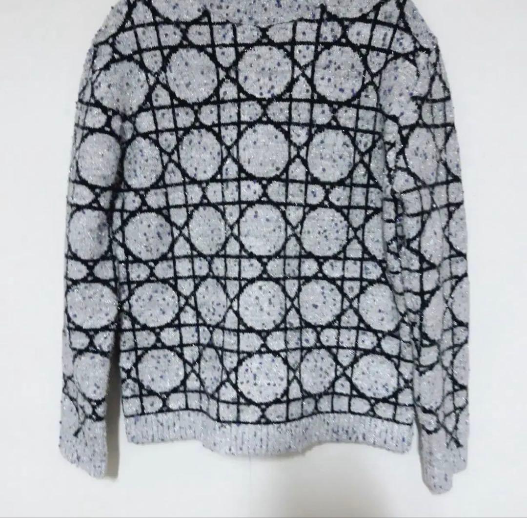 ディオールグレーロゴ柄ジェンダーレスニット