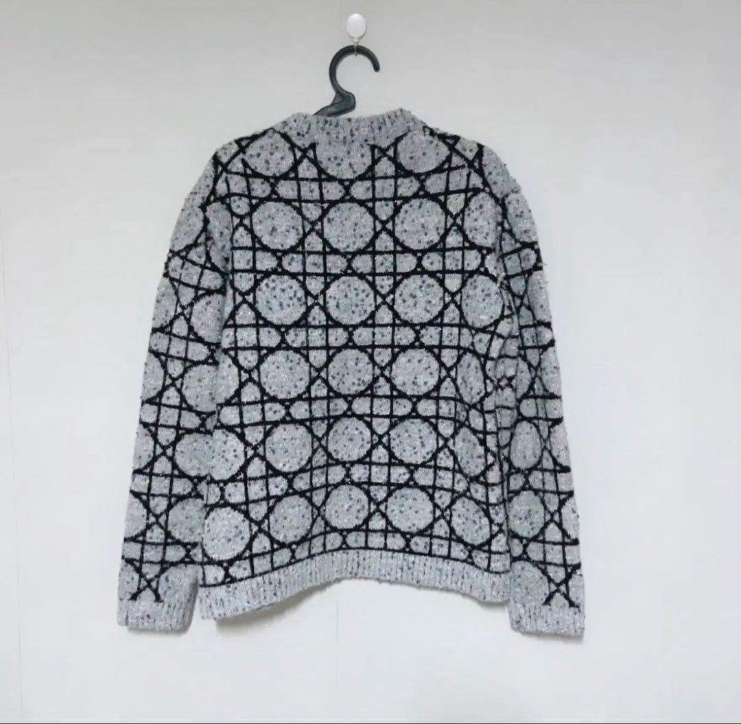 ディオールグレーロゴ柄ジェンダーレスニット