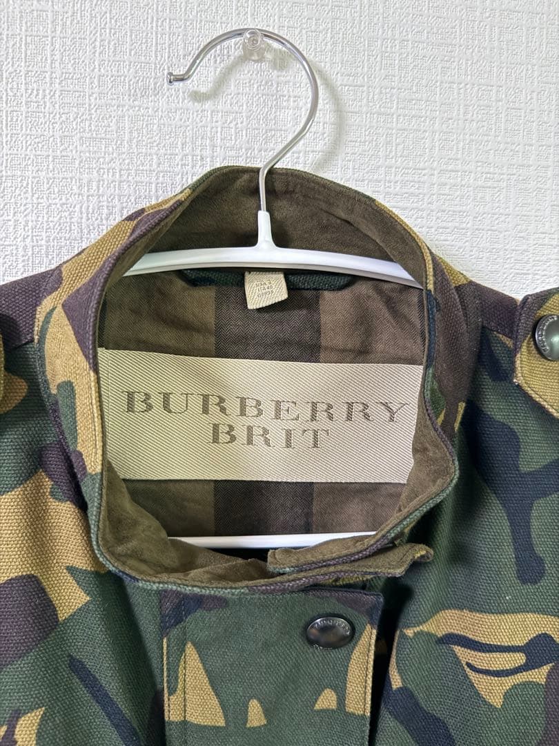 Burberry バーバリー　迷彩 ミリタリージャケット ベルト付き