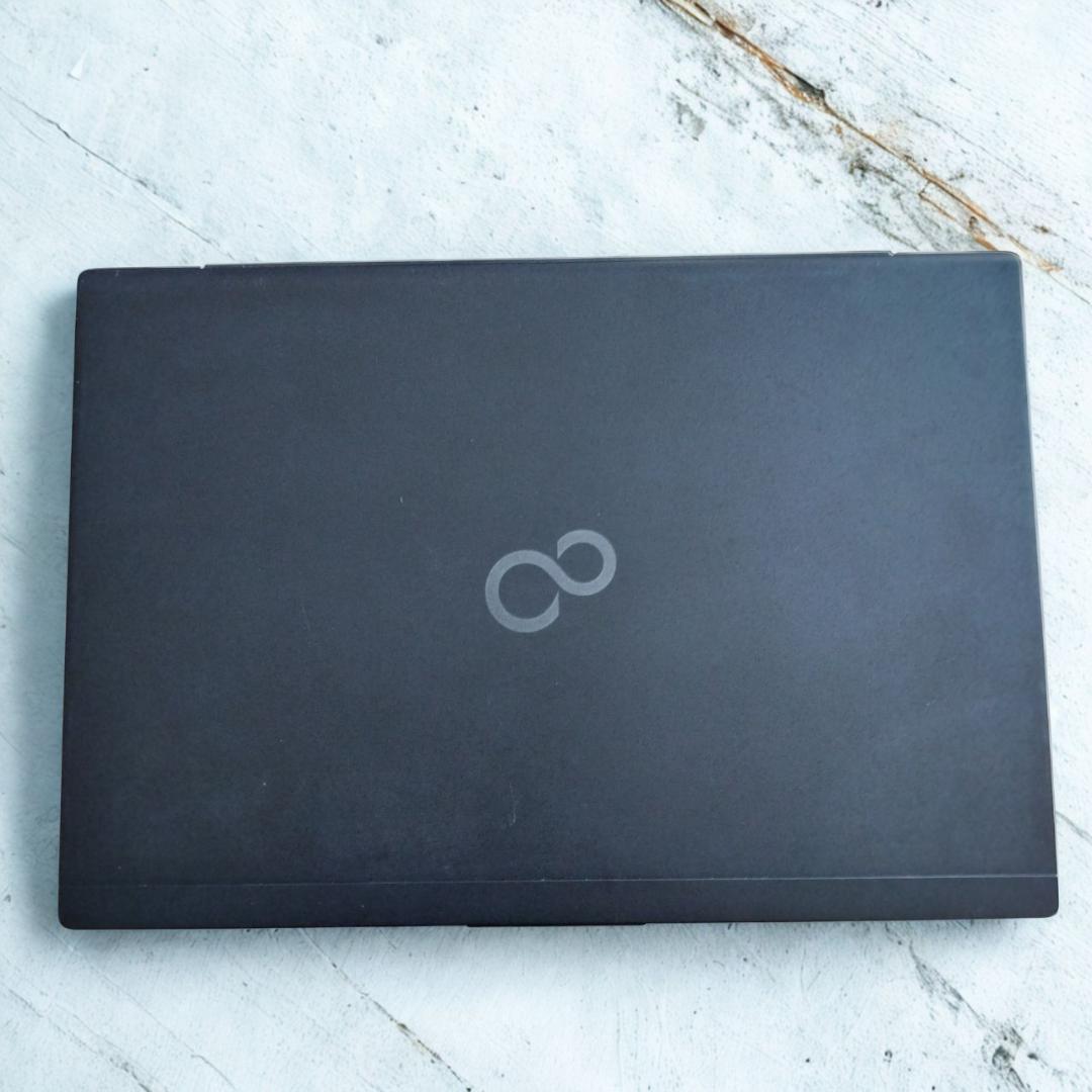 極薄軽量★富士通ノートパソコン 第8世代i5 8GB 256GB Win11搭載