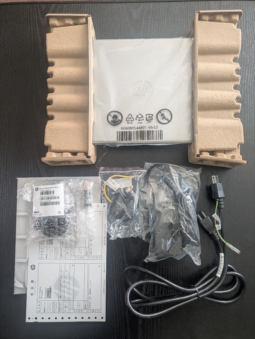 HP ノートパソコン Laptop 14-em0005AU