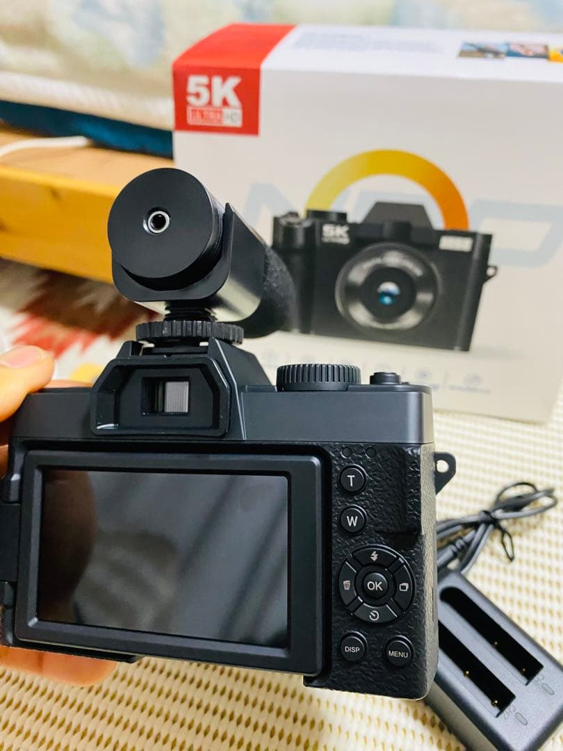 NAD 5K ULTRA HD ミラーレスカメラ