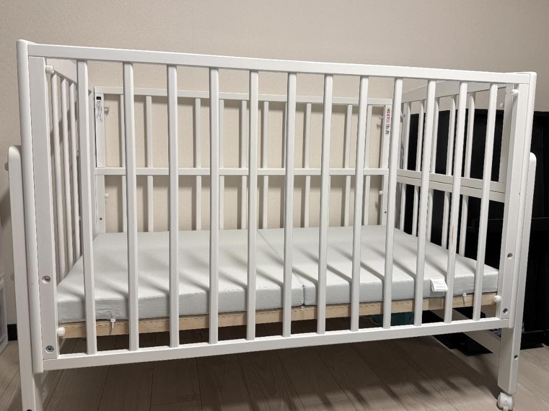 2024年3月購入 nommoc Wオープン ハイタイプ ベビーベッド　ホワイト