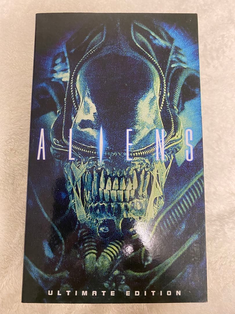 NECA ネカ アルティメット ウォーリー エイリアン プレデター