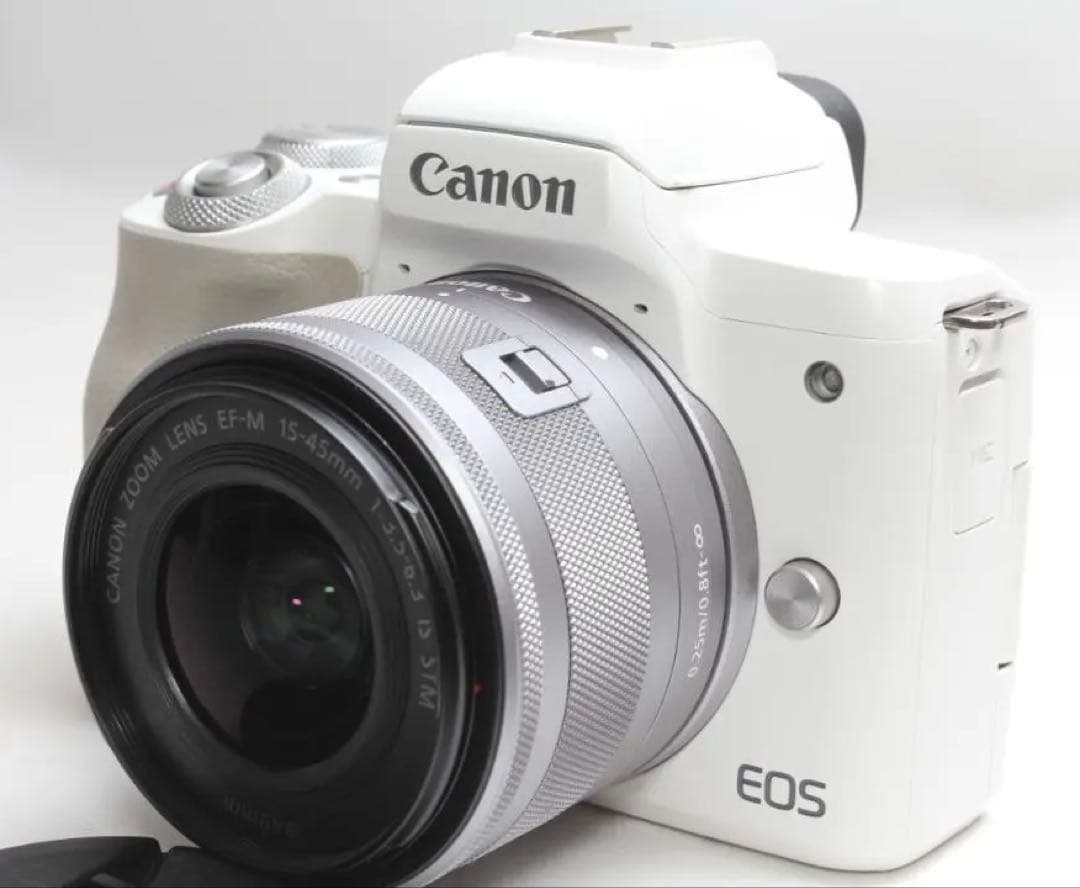 ❤️超人気最新モデル❤️Canon EOS Kiss M2 ホワイト