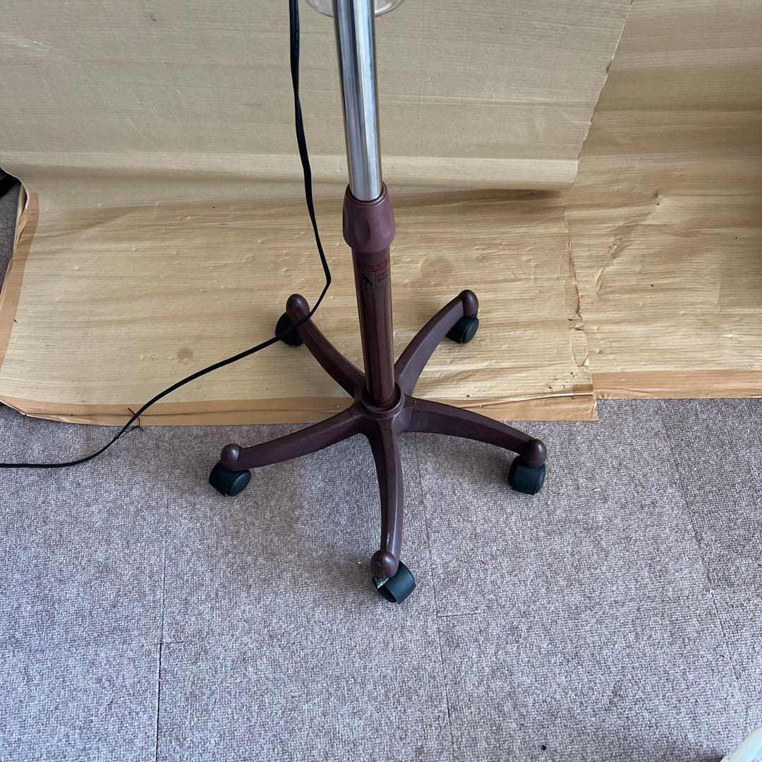 オゾンフェイススチーマー ブラウン　ST2