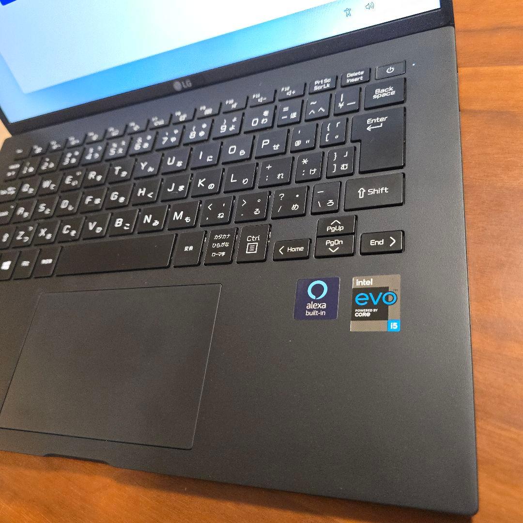 Lg ノートパソコン Gram14 インチ11世代corei5 8gb