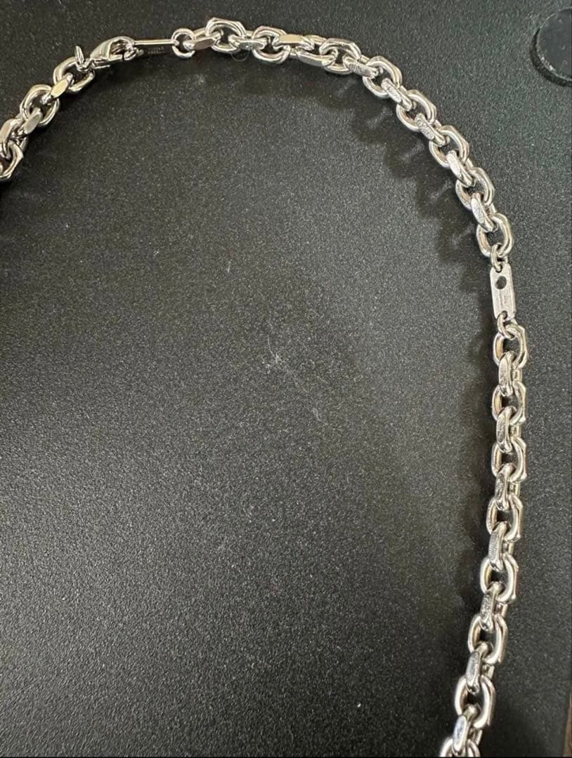 LOUIS VUITTON シルバーネックレス