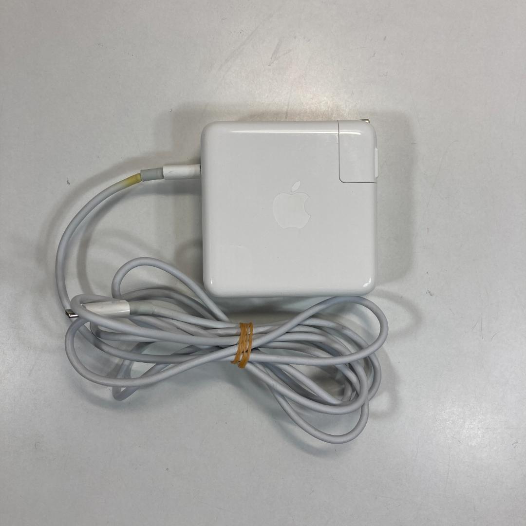 Apple MacBook Pro Core i9 ノートパソコン （B7）