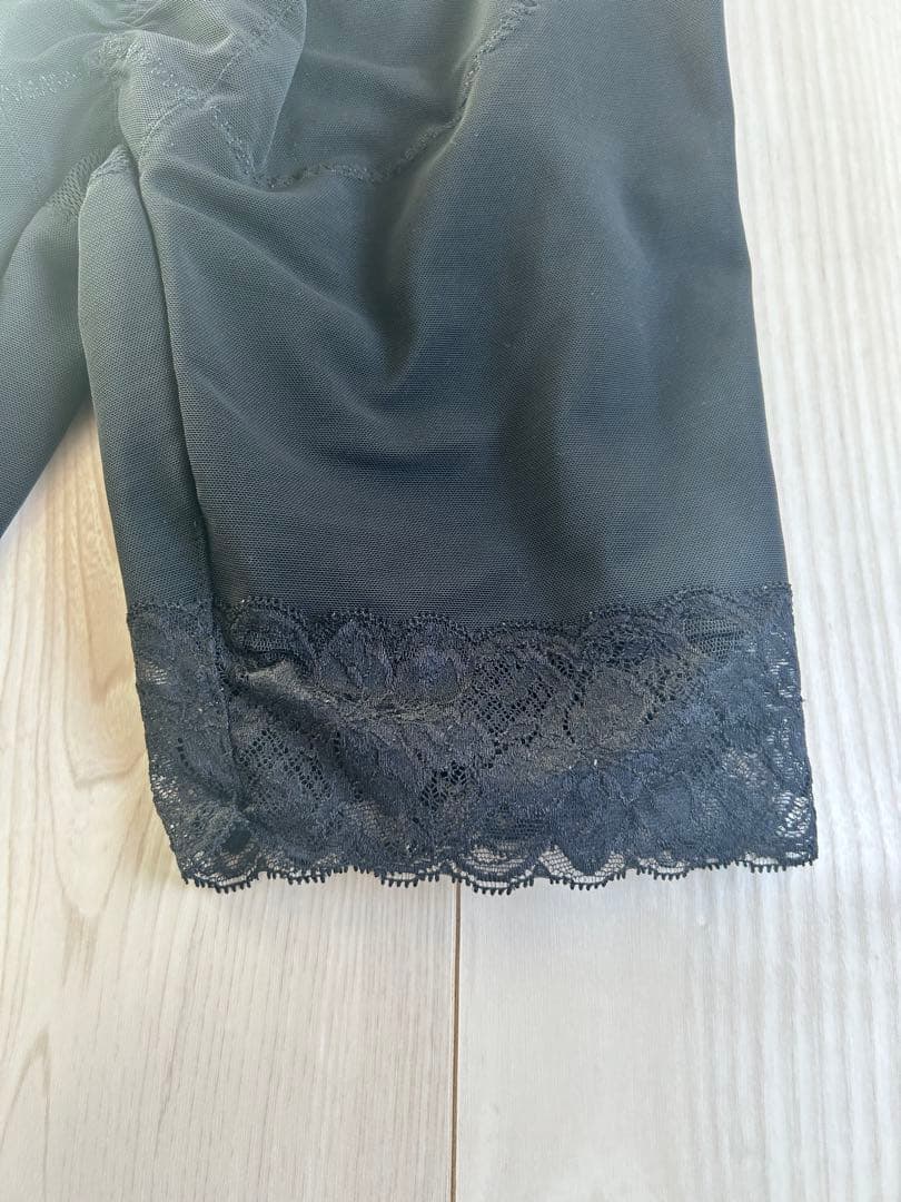 グラントイーワンズ　ブラック レギュラーガードル レース付き　76