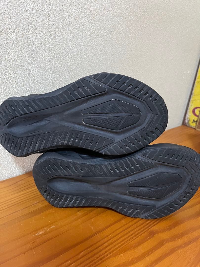 asicsランニングシューズ NOVABLAST5