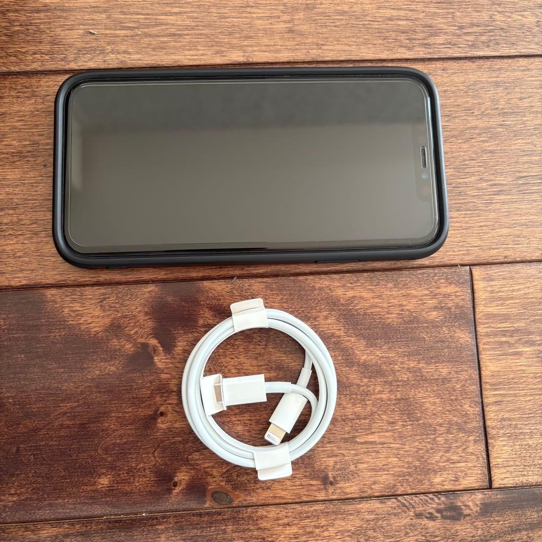 携帯電話本体 iPhone11 64GB