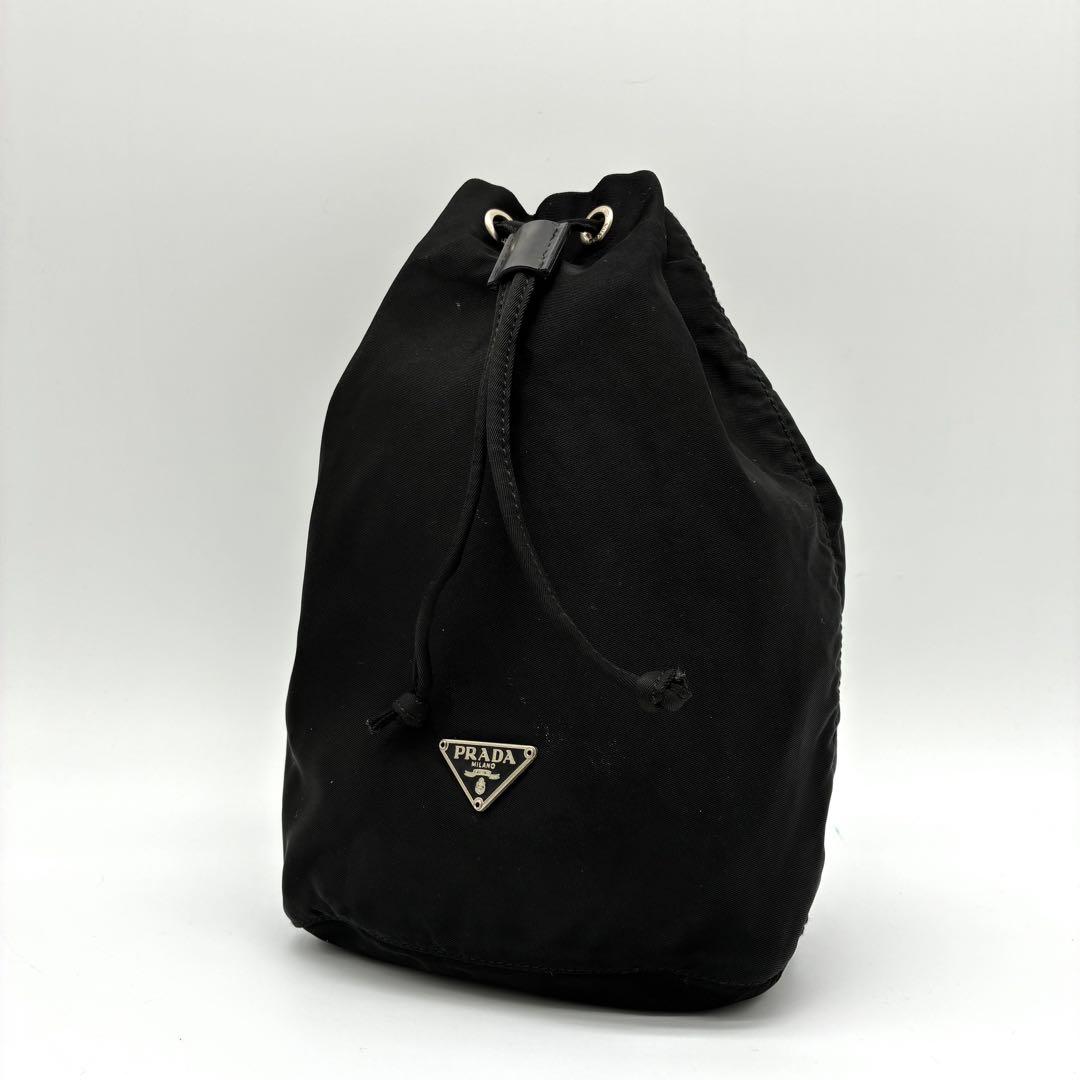 PRADA プラダ　巾着バッグ　ブラック　ナイロン　ポーチ　三角ロゴ