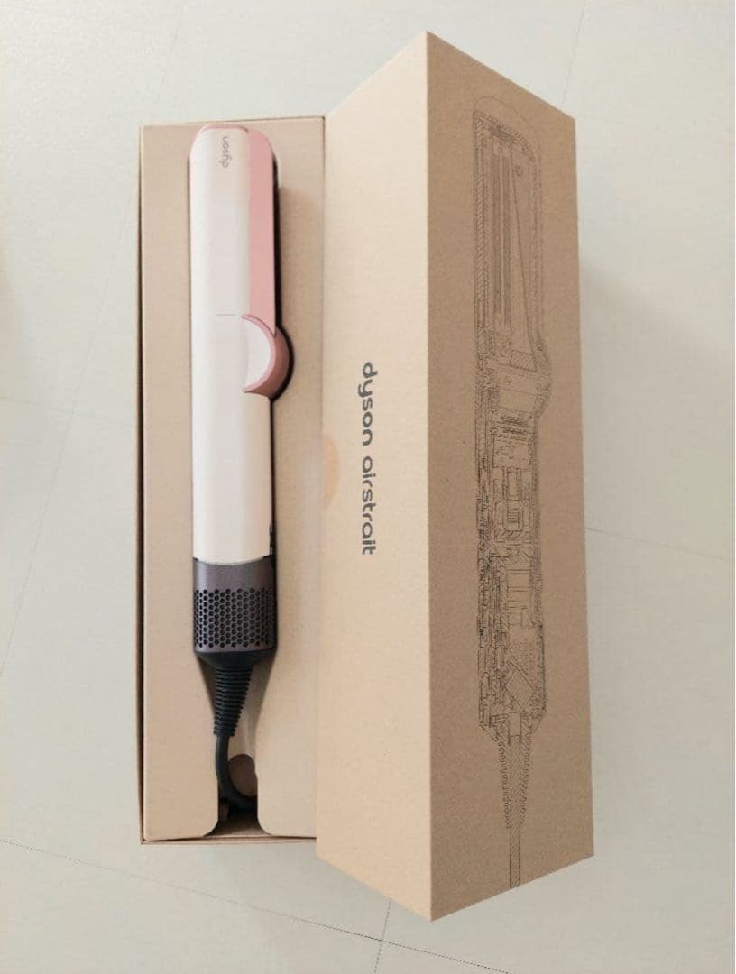 Dyson airstrait ヘアストレイトナー